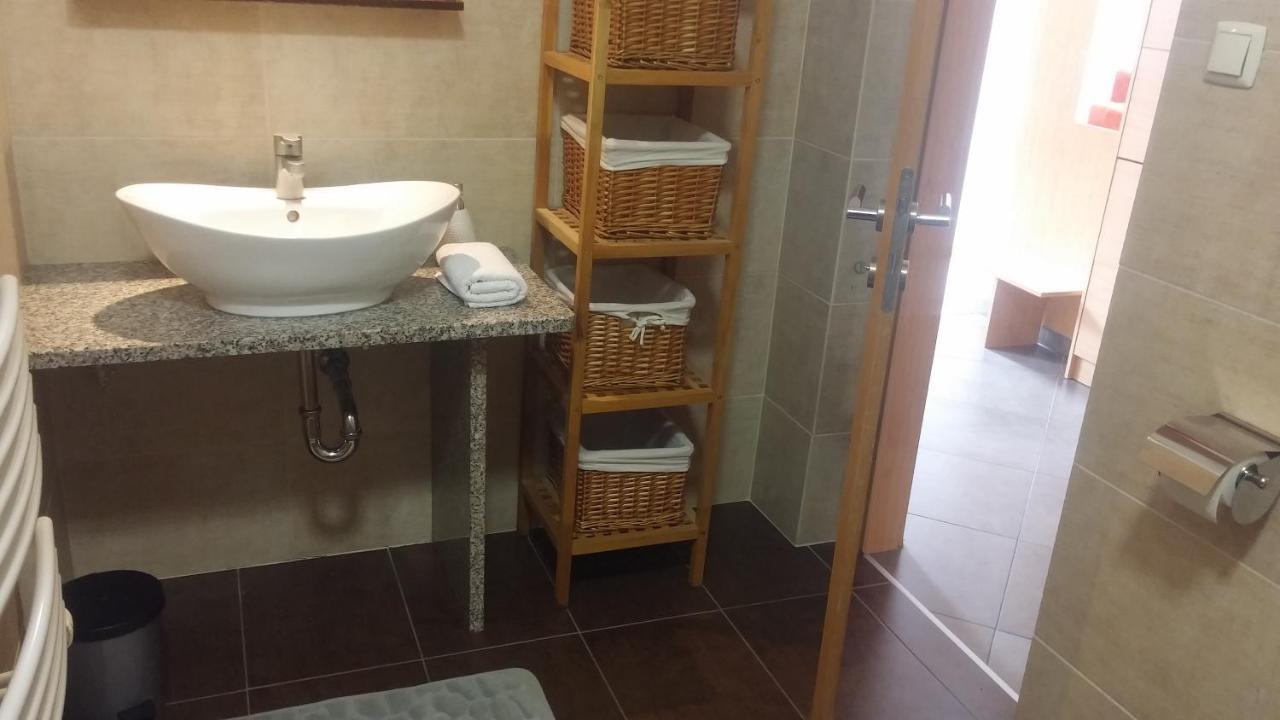 索普隆中央公寓酒店 外观 照片